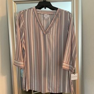 Winter blush silver screen stripe tunic. Very pretty